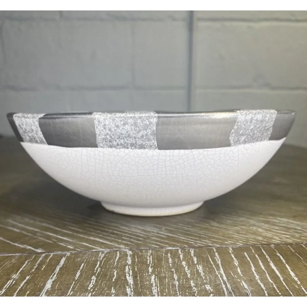 Michael Wainwright Art Pottery Ceramic Bowl Platinum‎ Crackle Ivory Gray
